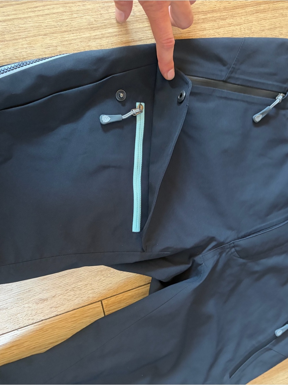 Stio Women’s Environ ski Pant - Picture 7 of 12